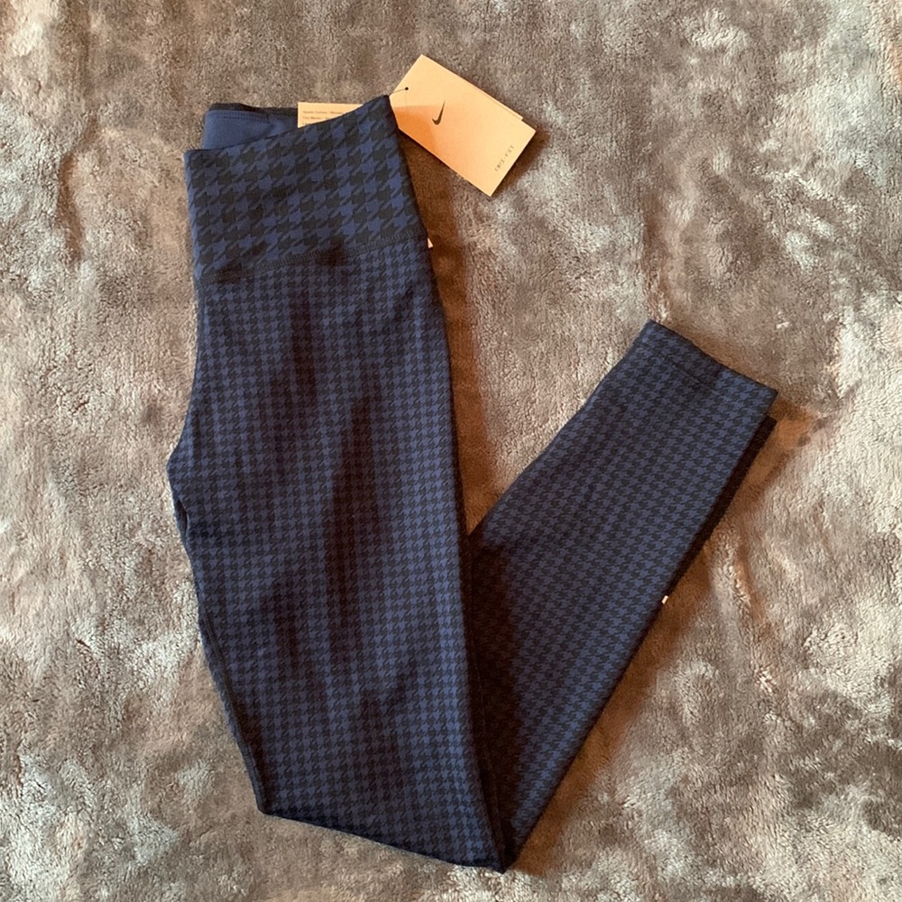 Nike leggings